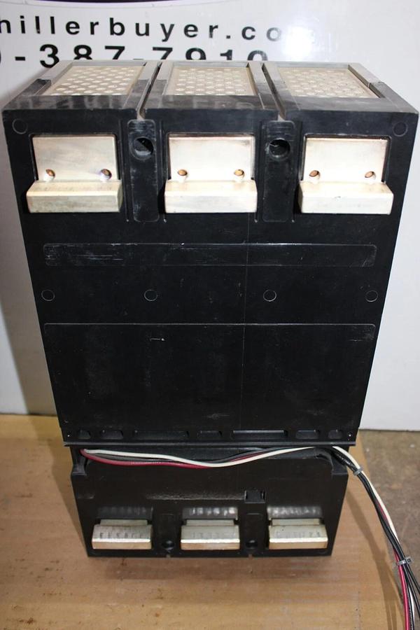 Used SIEMENS MOLDED CASE SWITCH CND63S120A 1200 AMP 600 VAC 3-POLE W/ MOUNT