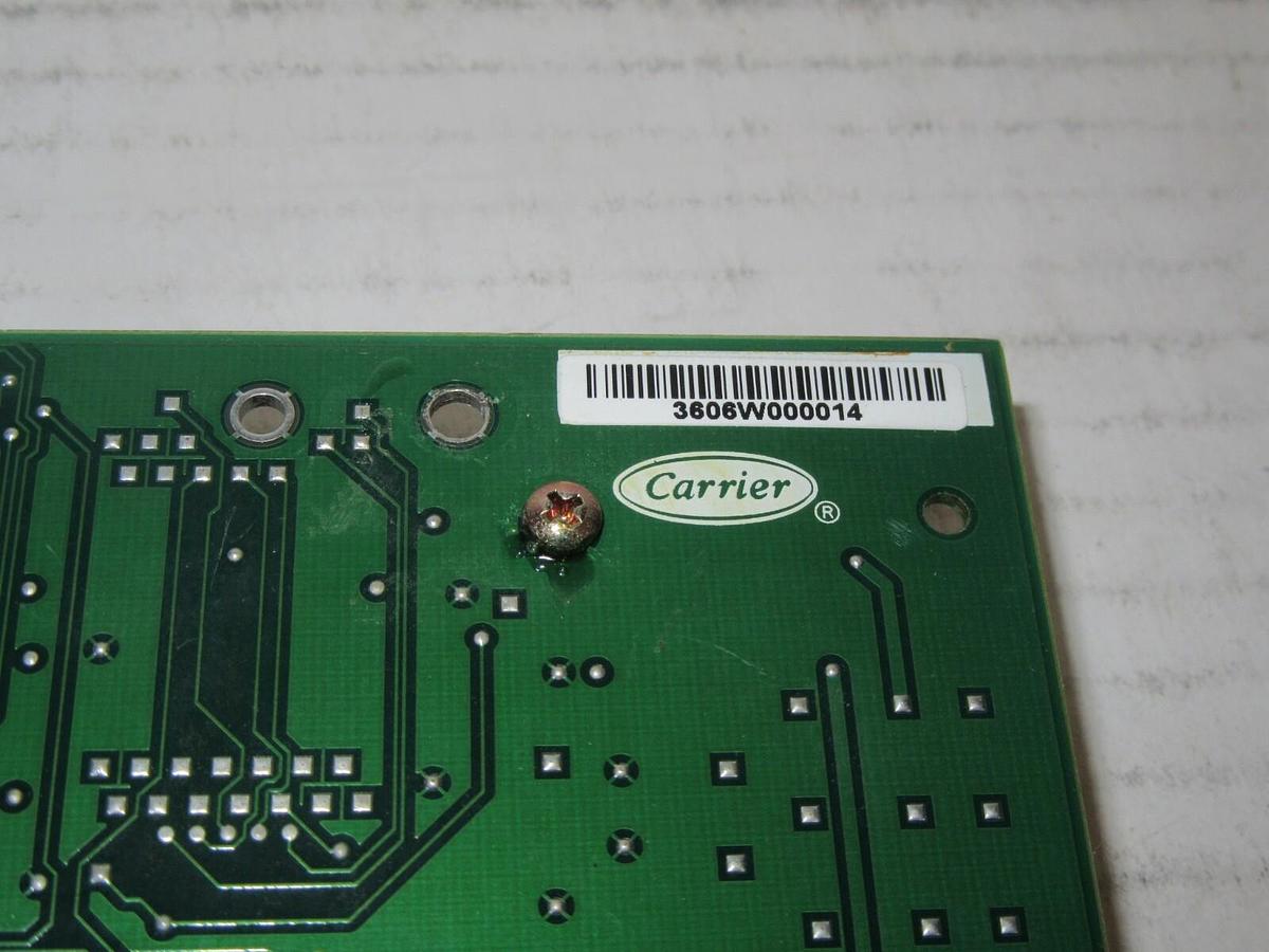 Used CARRIER PIC III COMFORT DISPLAY SCREEN CEPL130445 WITH BLEMISH **WARRANTY**