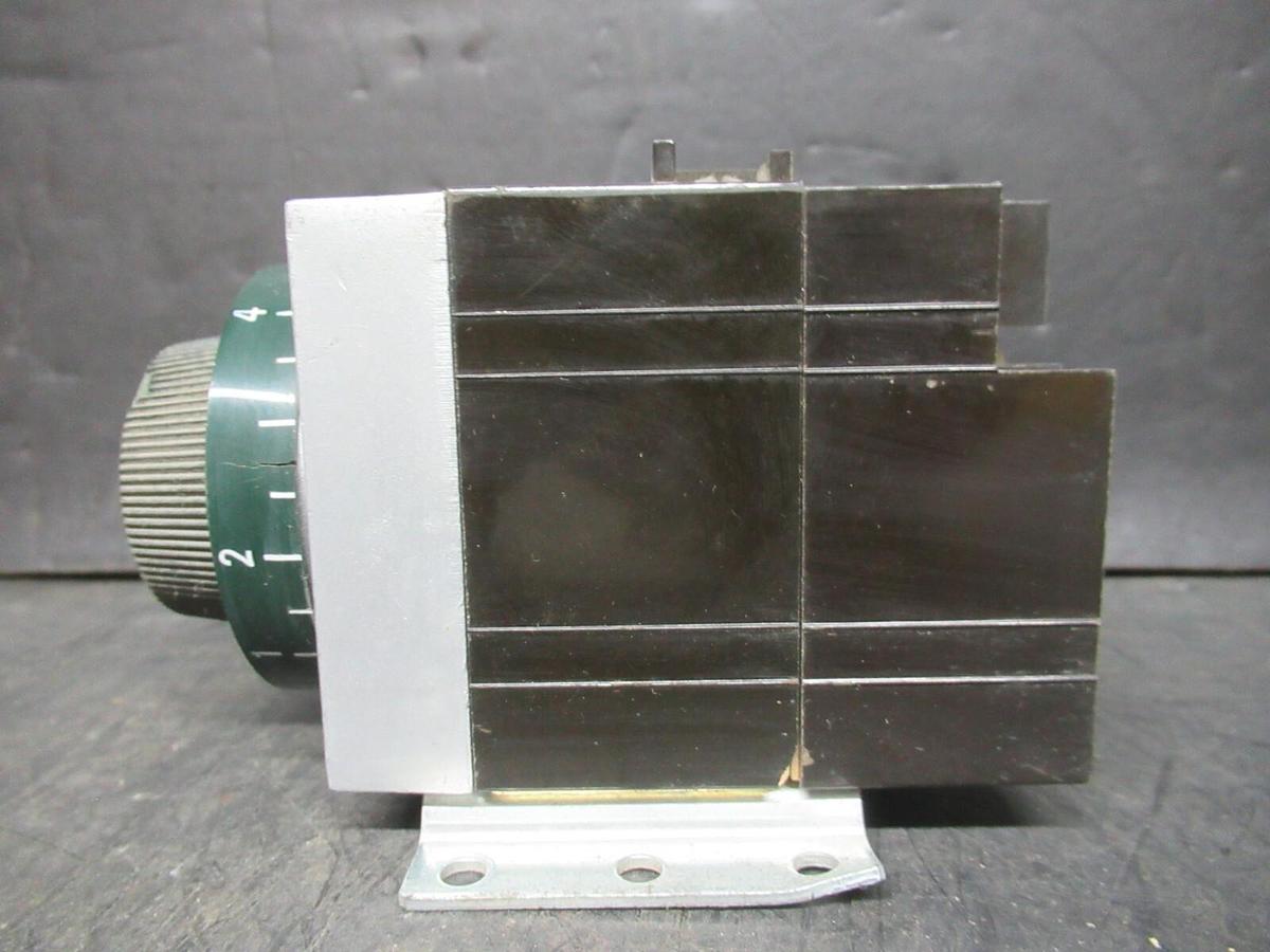 Used AGASTAT TIME DELAY RELAY 1-10 MINUTES 7022OF 24 VDC VOIL 600 VAC 10 AMP