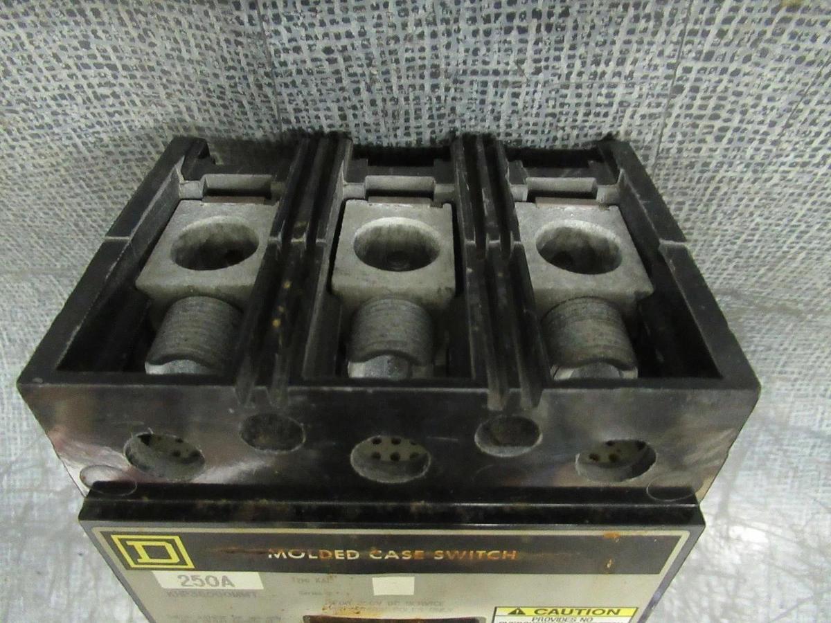 Used SQUARE D CIRCUIT MOLDED CASE SWITCH KHP36000MMT 250A 600VAC W/ TOP LUGS