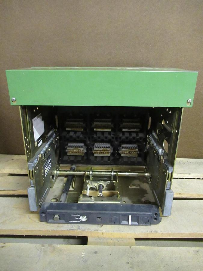 Used 1200 A SQUARE D MERLIN GERIN MASTERPACT BREAKER STATIONARY ASSEMBLY MP12 CRADLE