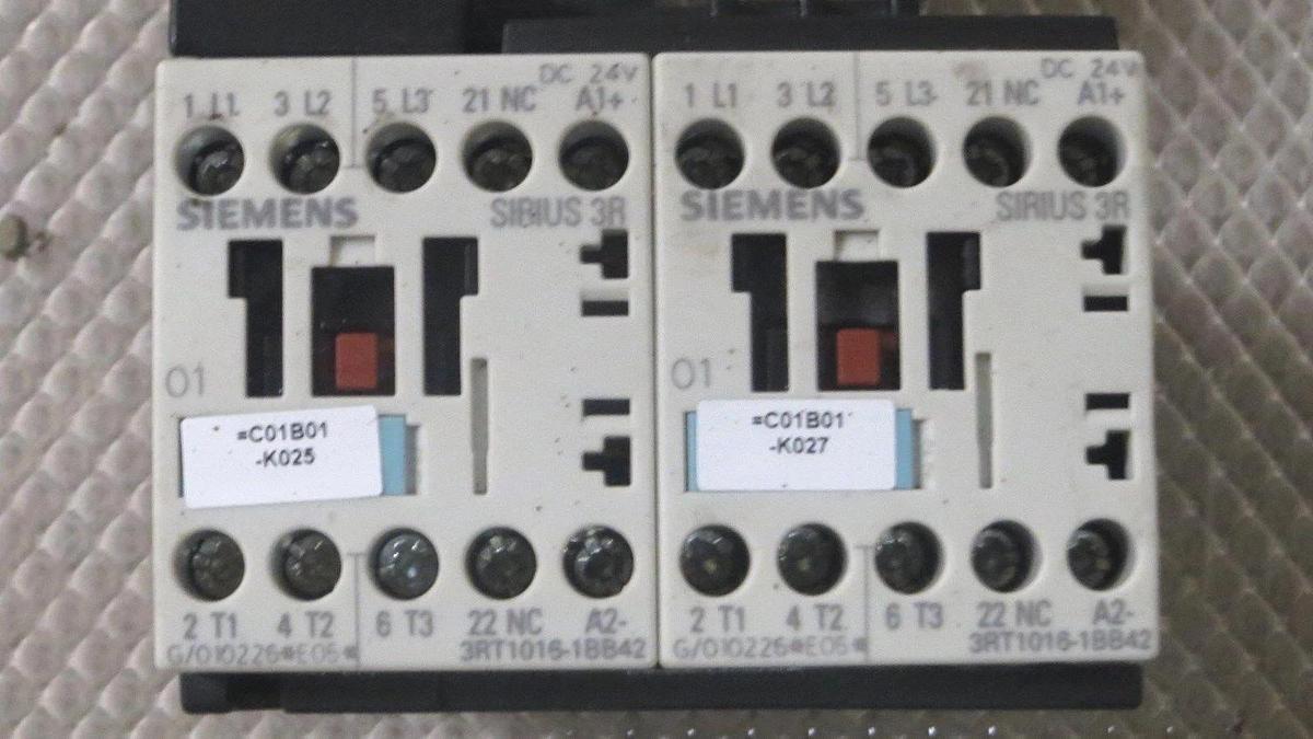 Used SIEMENS SIRIUS MOTOR START SET 1.4-2 AMP # 3RV1011-1BA15 W/ 3RT1016-1BB42 X 2