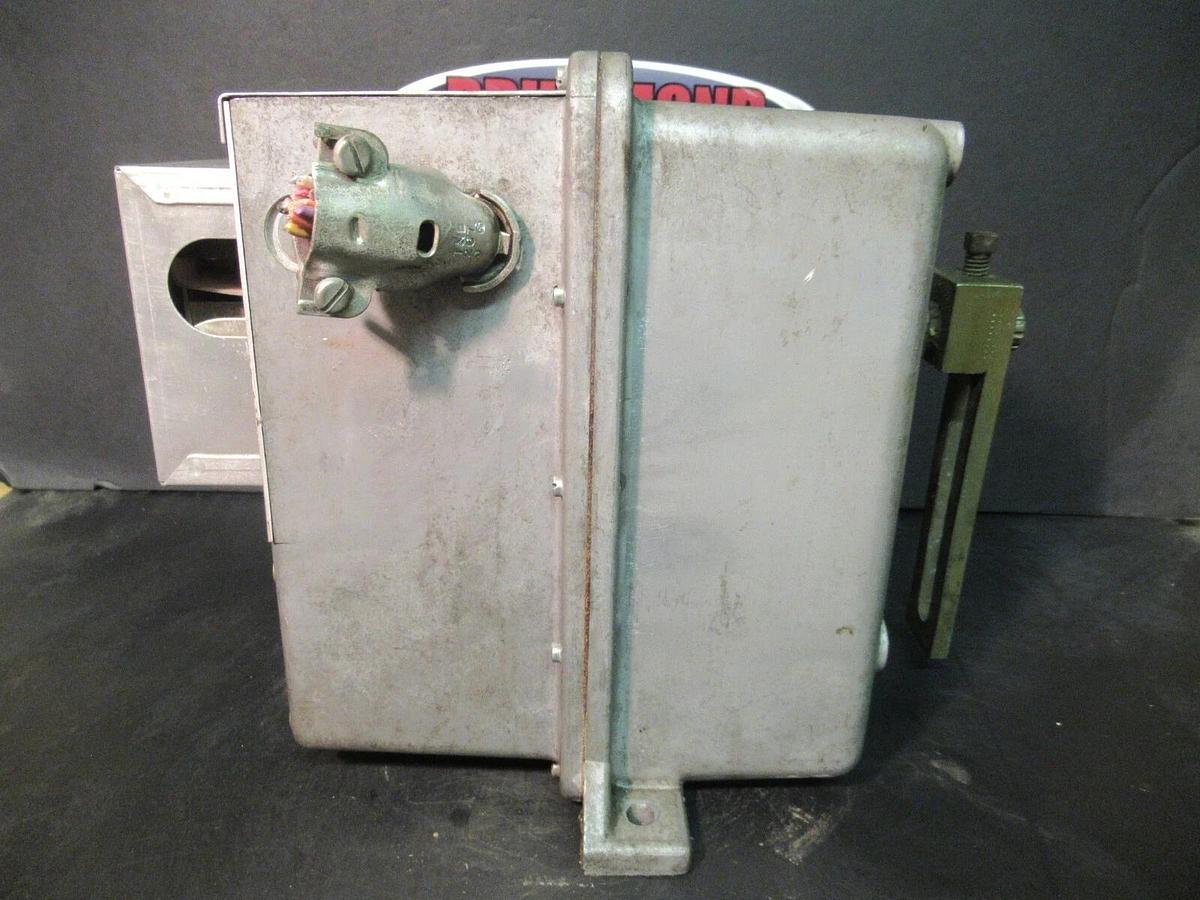 Used BARBER-COLMAN / YORK MP-9710 MOD MOTOR ACTUATOR 120 VAC 50 WATTS 0.9 AMPS MP9710