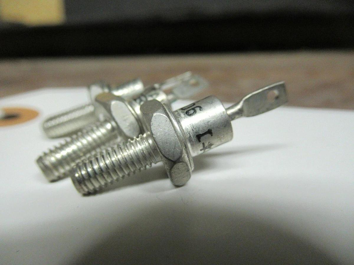NEW SURPLUS (3) INTERNATIONAL 143110006 RECTIFIER DIODE STUDS VISHAY *WARRANTY*