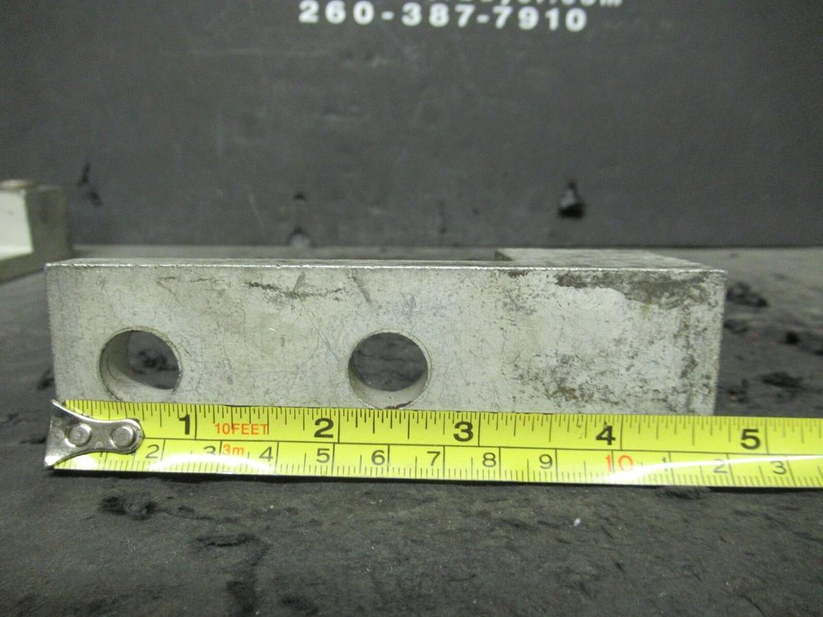 Used (3) QTY GE GE-600-2 1 SINGLE BARREL MECHANICAL CONNECTOR LUGS TAP 600 KCMIL - 2