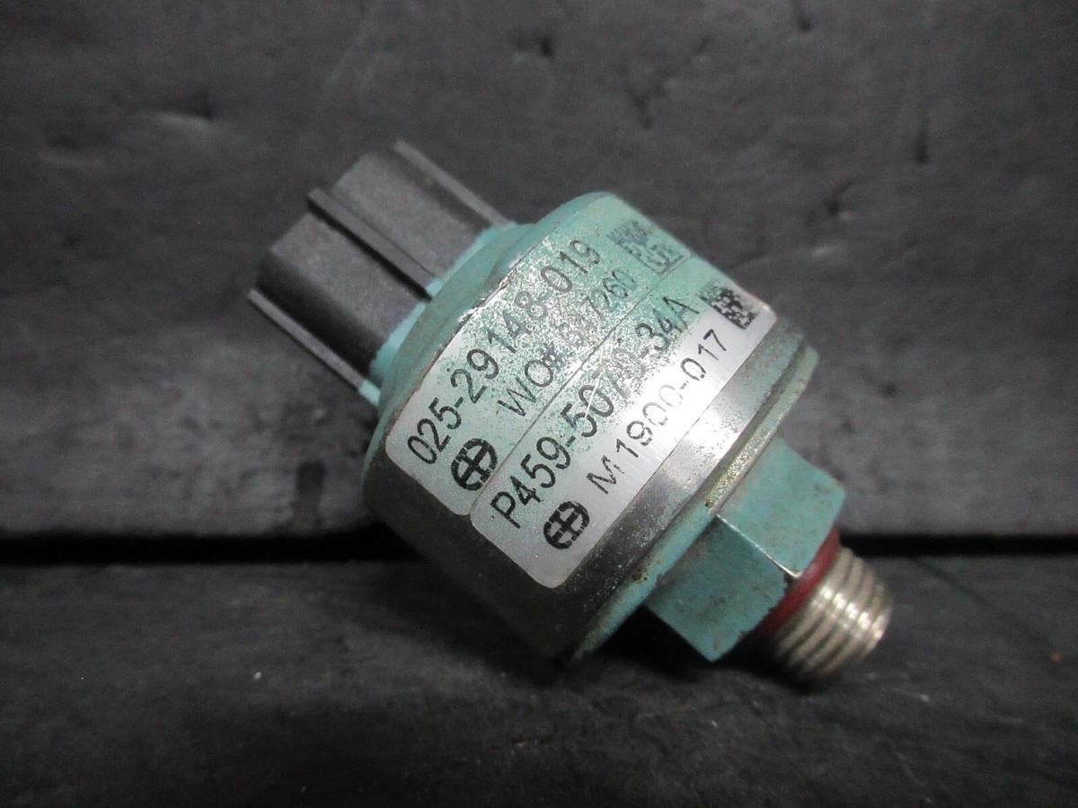 Used JOHNSON CONTROLS PRESSURE TRANSDUCER 025-29148-019 P459-5070-34A *NO RATINGS*