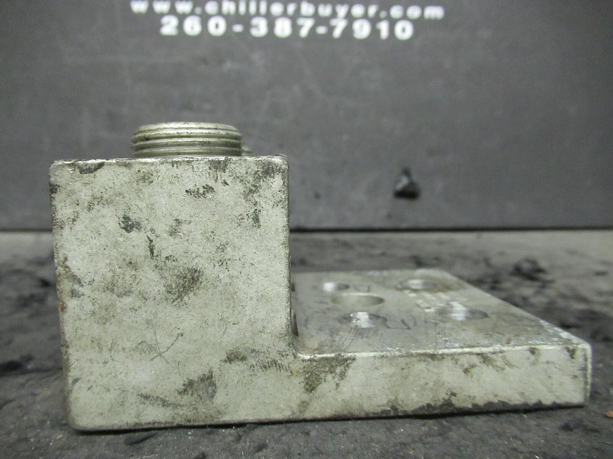 Used (2 QTY) ILSCO D2059 2 DOUBLE BARREL MECHANICAL CONNECTOR LUG TAPS 300 - 800MCM