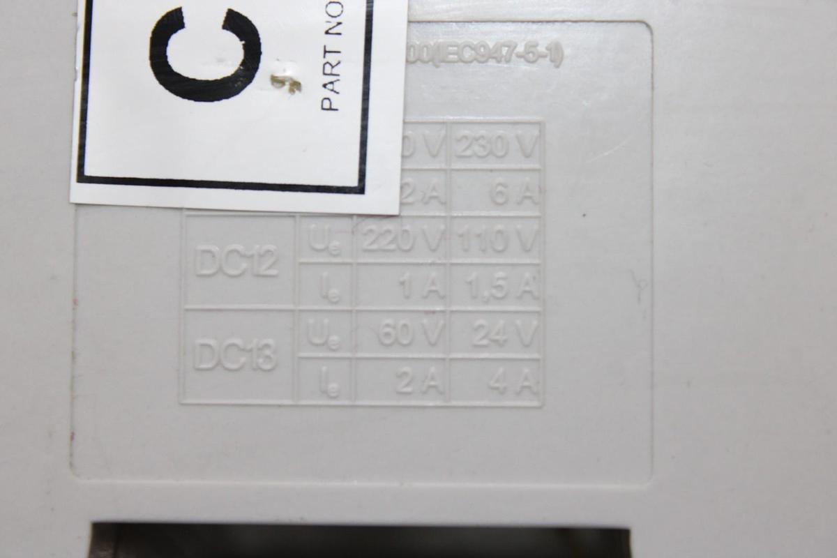 Used ABB CIRCUIT BREAKER S-262-D-8 400 VAC 8 AMP 2-POLE W/ AUXILIARY CONTACT