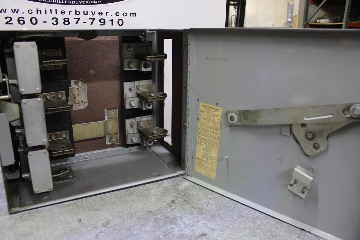 Used ALLEN-BRADLEY STARTER 100-C23*10 30 AMP 600 VAC W/ 193-ED1CB OVERLOADS