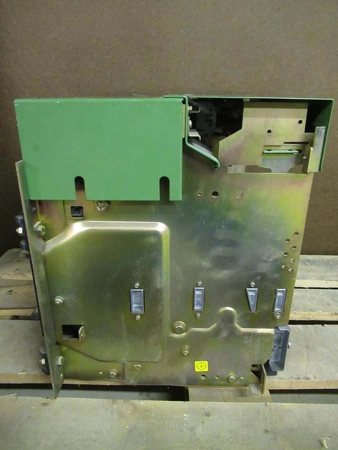 Used 1200 A SQUARE D MERLIN GERIN MASTERPACT BREAKER STATIONARY ASSEMBLY MP12 CRADLE