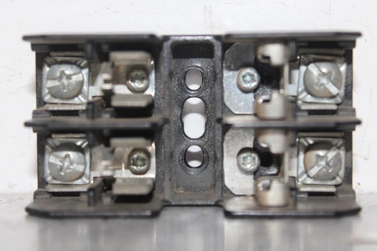 Used BUSS FUSE HOLDER BC6032P 2-POLE 30 AMP 600 VOLT CLASS CC FUSES **WARRANTY**