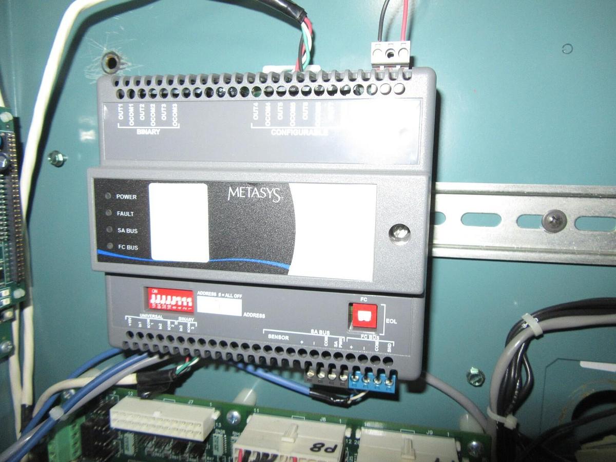 Used YORK / JOHNSON CONTROLS 351 HP VSD 371-017420-103 MO# TM351T B6F-46 390 A DRIVE