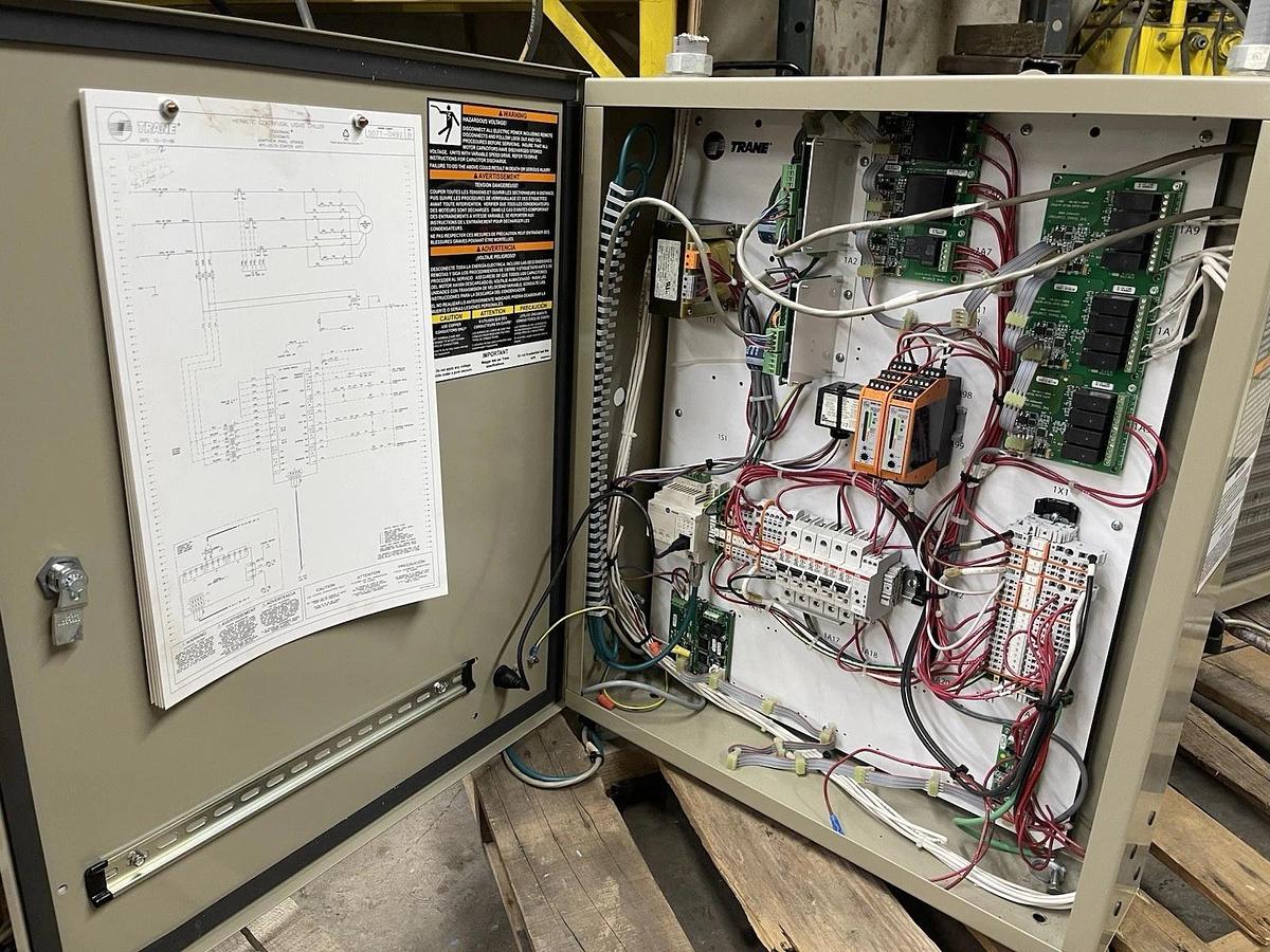 Used TRANE RETROFIT TRACER ADAPTIVIEW CHILLER CONTROL CVHE320 W/ TOUCHSCREEN DISPLAY