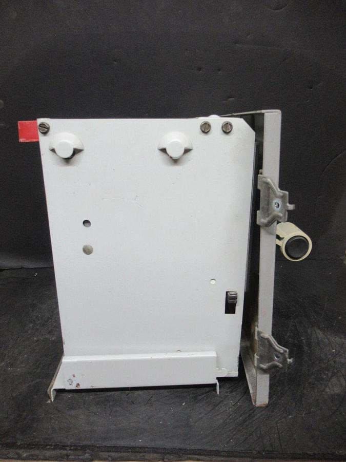 Used CUTLER HAMMER MOTOR STARTER CONTROL MODEL: 2100 12" W/ A200M1CACP NEMA SIZE 1