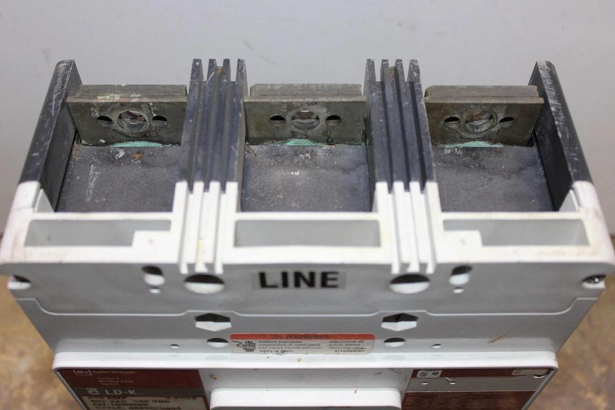 Used CUTLER HAMMER MOLDED CASE SWITCH LD3600WK 600 AMP 600 VAC 3-POLE *WARRANTY*