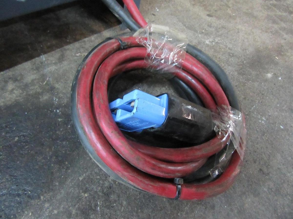 Used 24 VOLT ENERSYS BATTERY CHARGER 88 AMPS ES1-12-550B 208/240/480 VAC 1 PH 550 AH