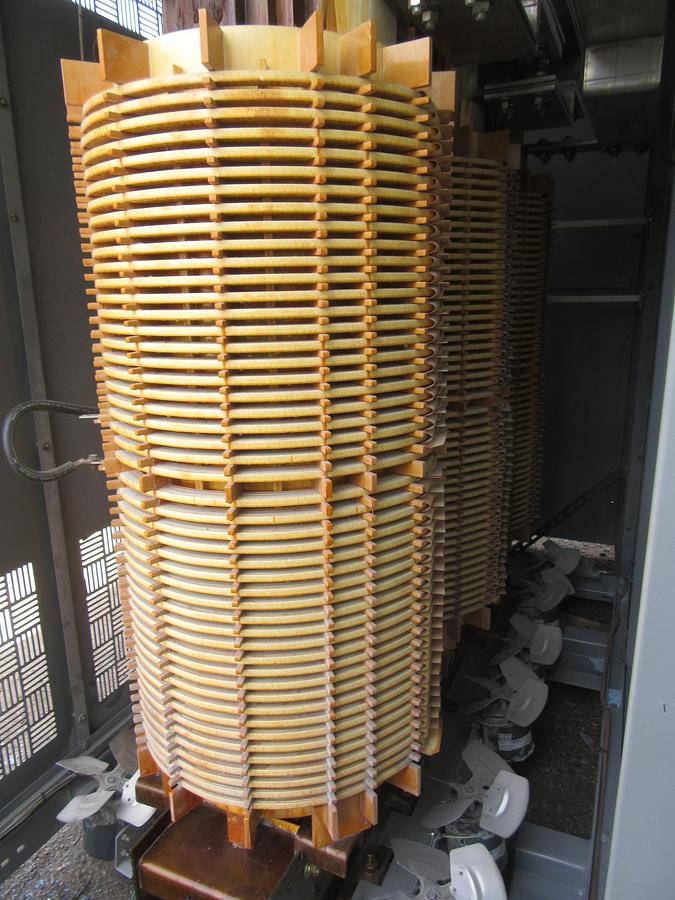Used 2500 / 3333 KVA SQUARE D TRANSFORMER SUBSTATION INSULATED HV 12470 LV 480