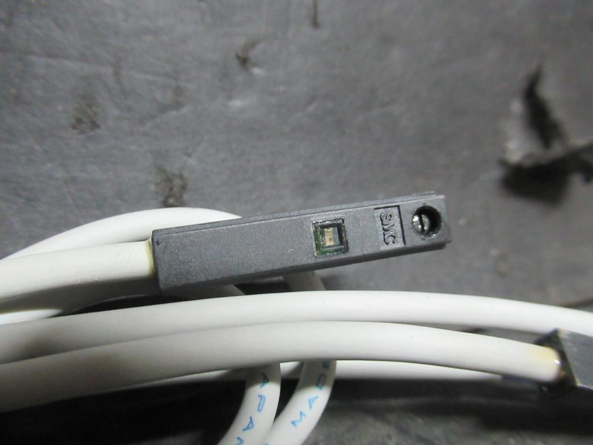 Used LOT OF 2 USED SMC D-Y59A PROXIMITY SWITCH SENSOR **WARRANTY INCLUDED**