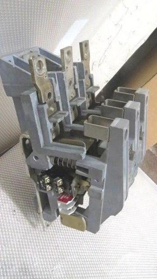 Used WESTINGHOUSE CONTACTOR SIZE 5 - 300/270 AMP 600 VAC MODEL GCA530 **WARRANTY!**