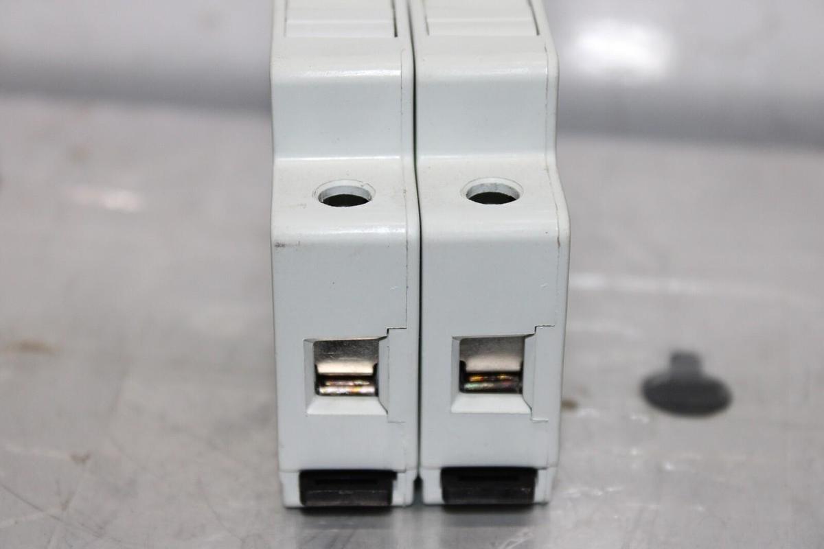 Used FERRAZ SHAWMUT ULTRASAFE FUSE HOLDER USCC2 P216489 2-POLE 600 VOLT 30 AMP