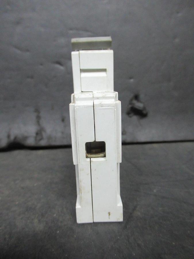 Used ALLEN BRADLEY BREAKER 1492-CB1 SER. B G-030 3 AMP 277 VAC **WARRANTY INCLUDED**