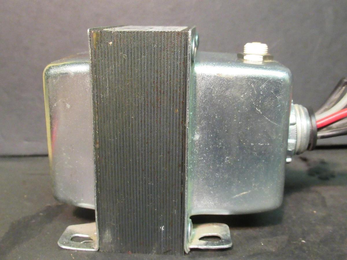 Used 0.050 (50 VA) RIB CONTROL TRANSFORMER 208 277 480 VAC PRI TO 24 V SEC TR50VA017