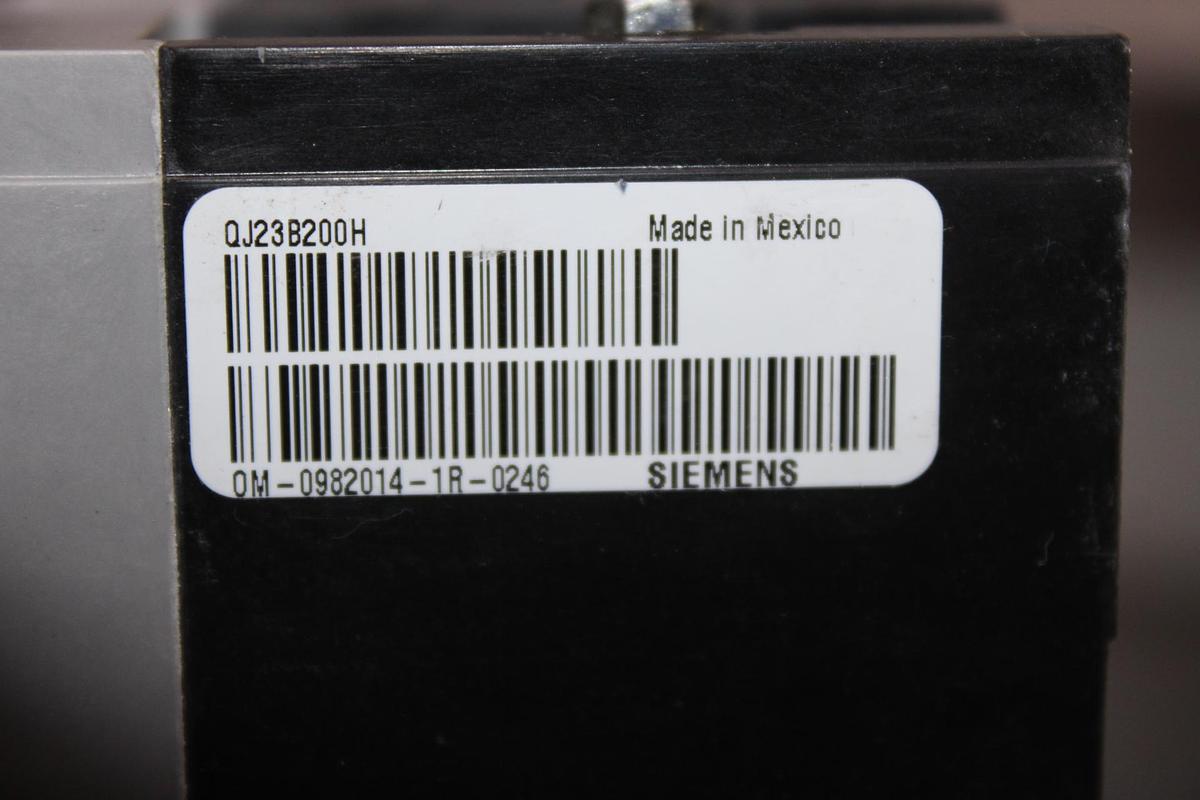 Used EATON XEFFECT CIRCUIT BREAKER FAZ-D4/3 480Y/277 VAC 4 AMP 3-POLE