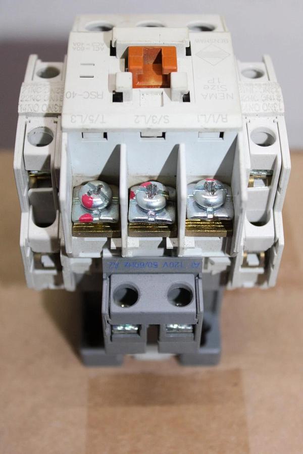 Used BENSHAW CONTACTOR RSC-40 50 AMP 600 VAC NEMA 1P 3-PHASE 25 HP COIL: 120 VAC