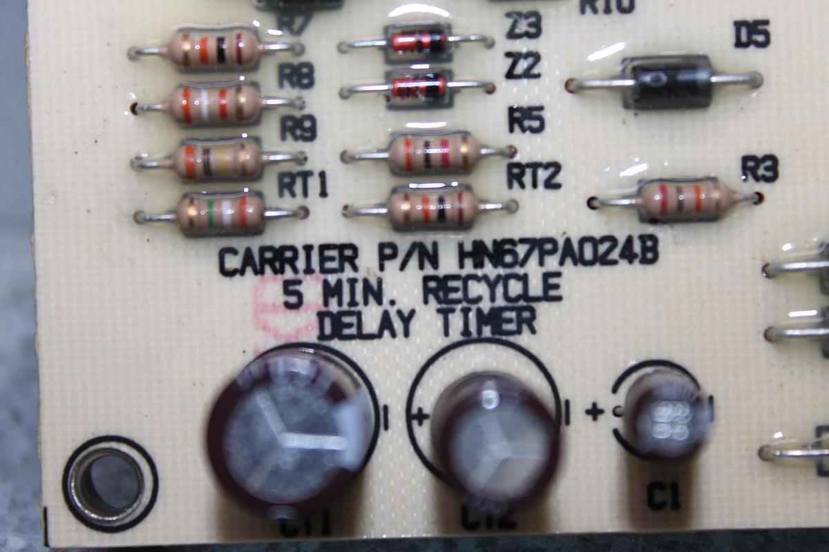 Used CARRIER CHILLER CONTROL CIRCUIT BOARD CEPL130427-01 30 HX501316