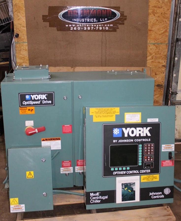 Used YORK CHILLER OPTISPEED VSD VSD351-K-46 W/ 371-04118-111 CONTROL PANEL