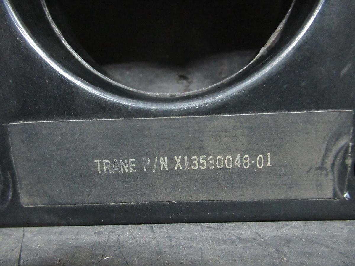 Used TRANE CURRENT TRANSFORMER 0121A03794B X13580048-01 200/180/150: 5 MODEL 7-SHT
