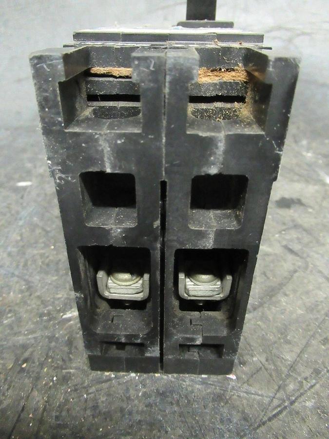 Used 15 AMP ITE SENTRON BREAKER ED42B015 480 VAC 2 POLE **WARRANTY INCLUDED**