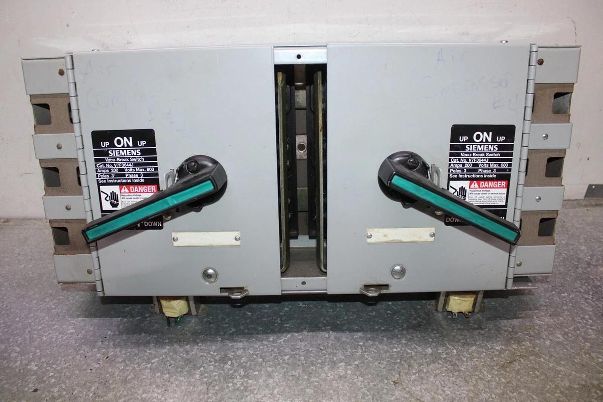 Used SIEMENS VACU-BREAK TWIN DISCONNECT SWITCH V7F3644J 200 AMP 600 VAC 3-POLE