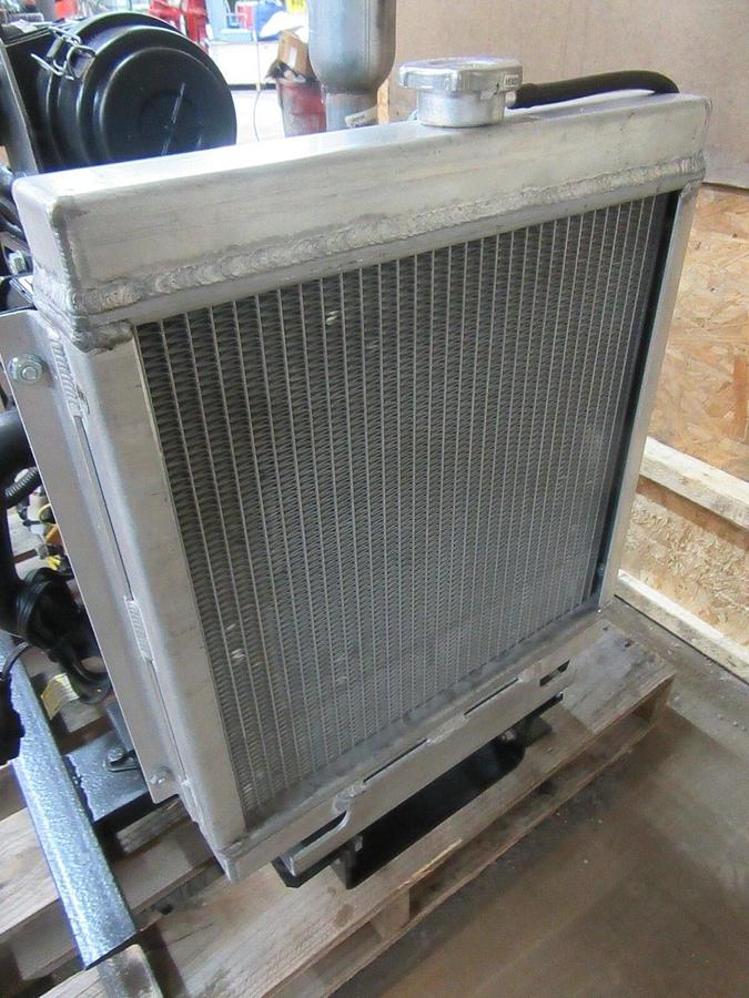 Used NEW 8 KW GENERATOR ISUZU DIESEL 3CA1 YANMAR 277/480 V RE-CONNECTABLE 120/240 V