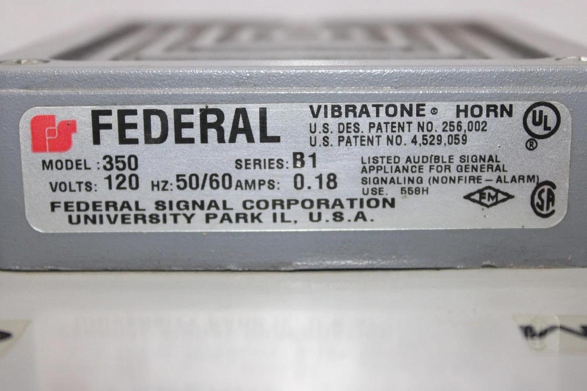 Used FEDERAL SIGNAL VIBRATONE HORN ENCLOSED ALARM SYSTEM 350 120 VOLT 0.18 AMP