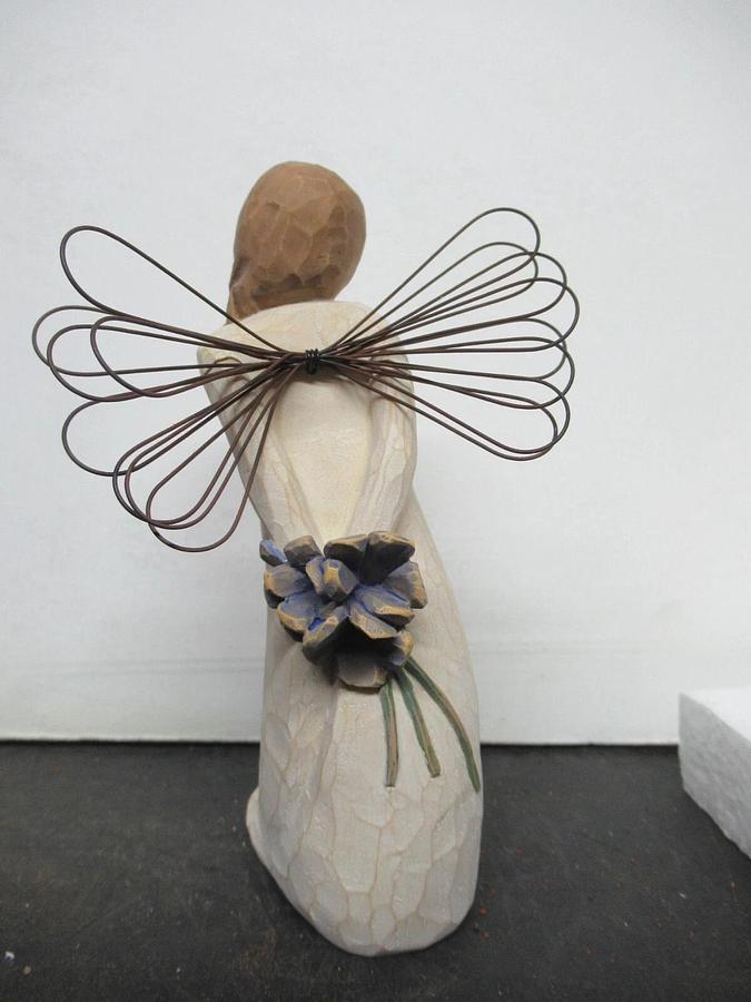 WILLOW TREE "THANK YOU" SUSAN LORDI FIGURINE DEMDACO STOCK# 26096 NEW SURPLUS