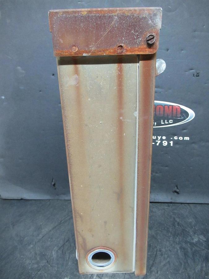 Used GE ENCLOSED INDOOR SAFETY SWITCH TGN3322R MODEL: 8 60 AMP 240 VAC 3R ENCLOSURE