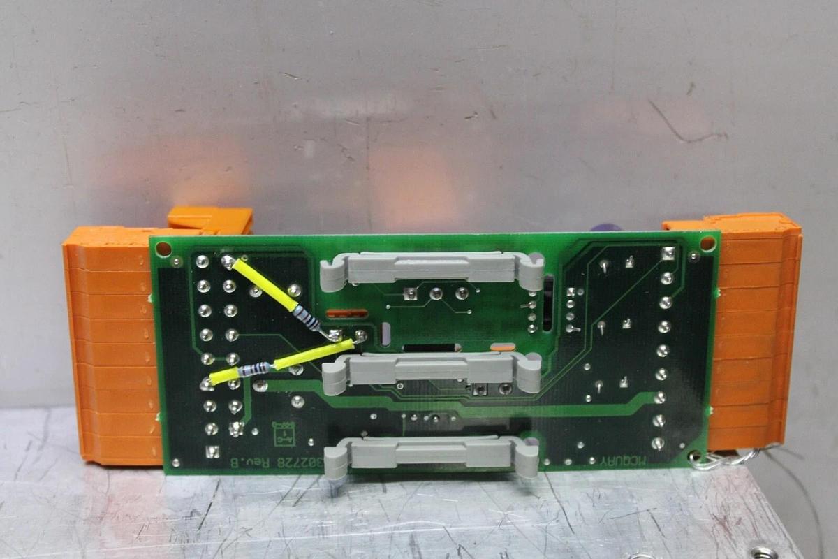 Used MCQUAY MICROTECH II ISOLATION CIRCUIT BOARD 3302726 51012034 **WARRANNTY**