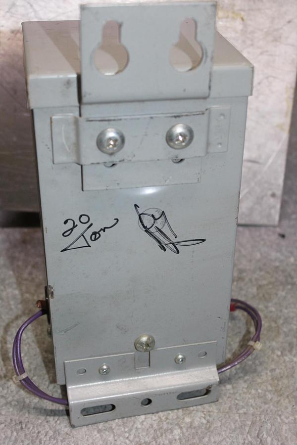 Used SQUARE D NEMA STARTER 8536SDO-1 NEMA SIZE 2 600 VAC 45 AMP 10 HP