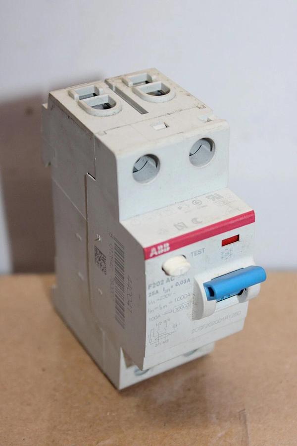 Used ABB 2-POLE BREAKER F202-AC 2CSF202001R1250 230 VAC 25 AMP **WARRANTY**