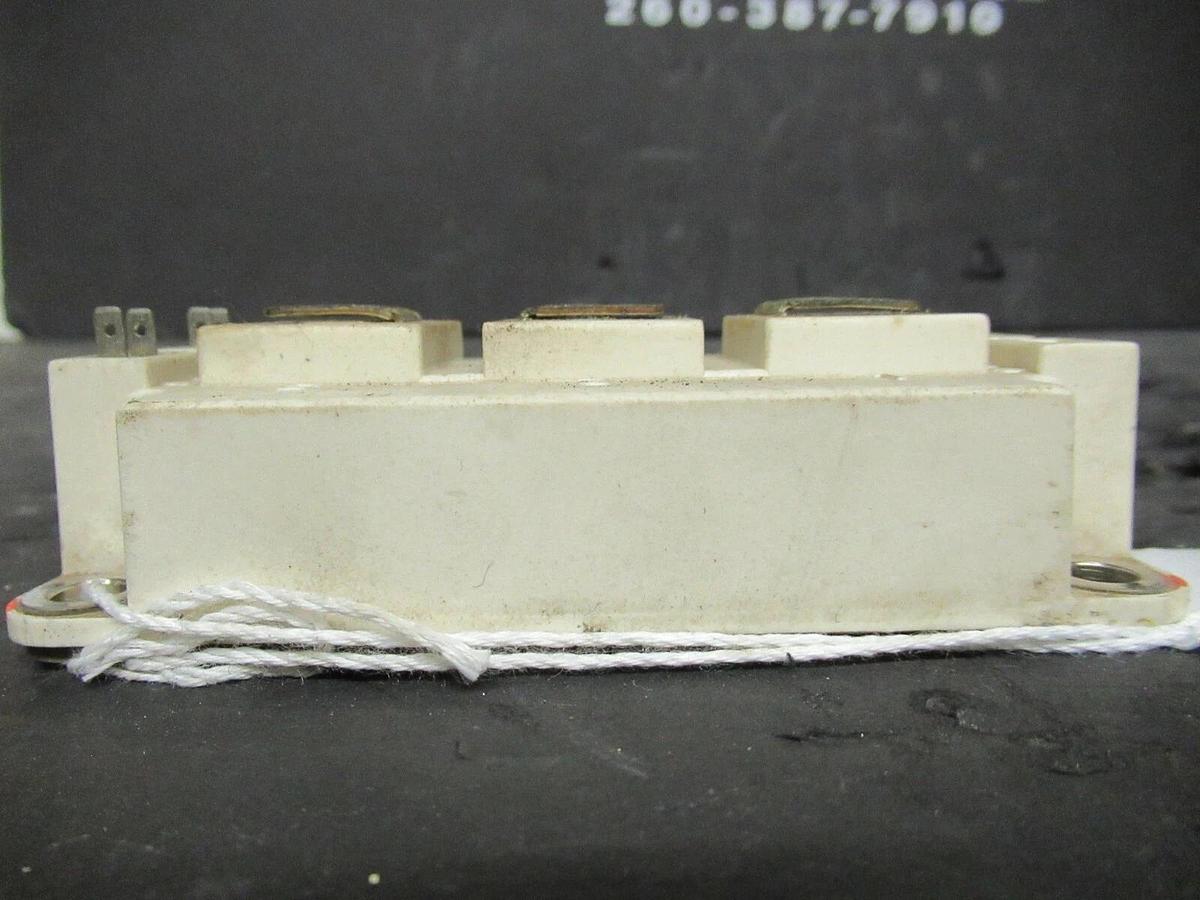 Used EUPEC IGBT 0122B BSM200GB120DN2 ENCAPSULATION POWER MODULE