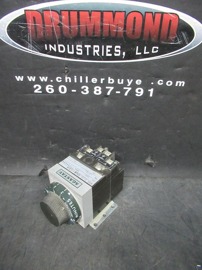 Used AGASTAT TIME DELAY RELAY 3-30 MINUTES 7012OH 24 VDC VOIL 600 VAC 10 AMP