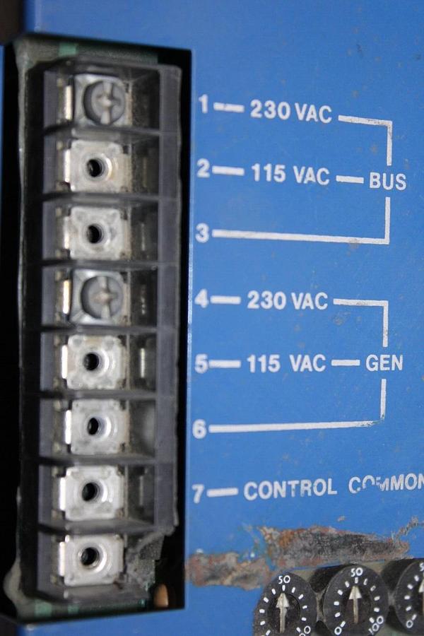 Used BARBER COLEMAN SILVERLINE MICRO PROCESSOR DYN2-90200 230 VAC AUTO SYNCHRONISER