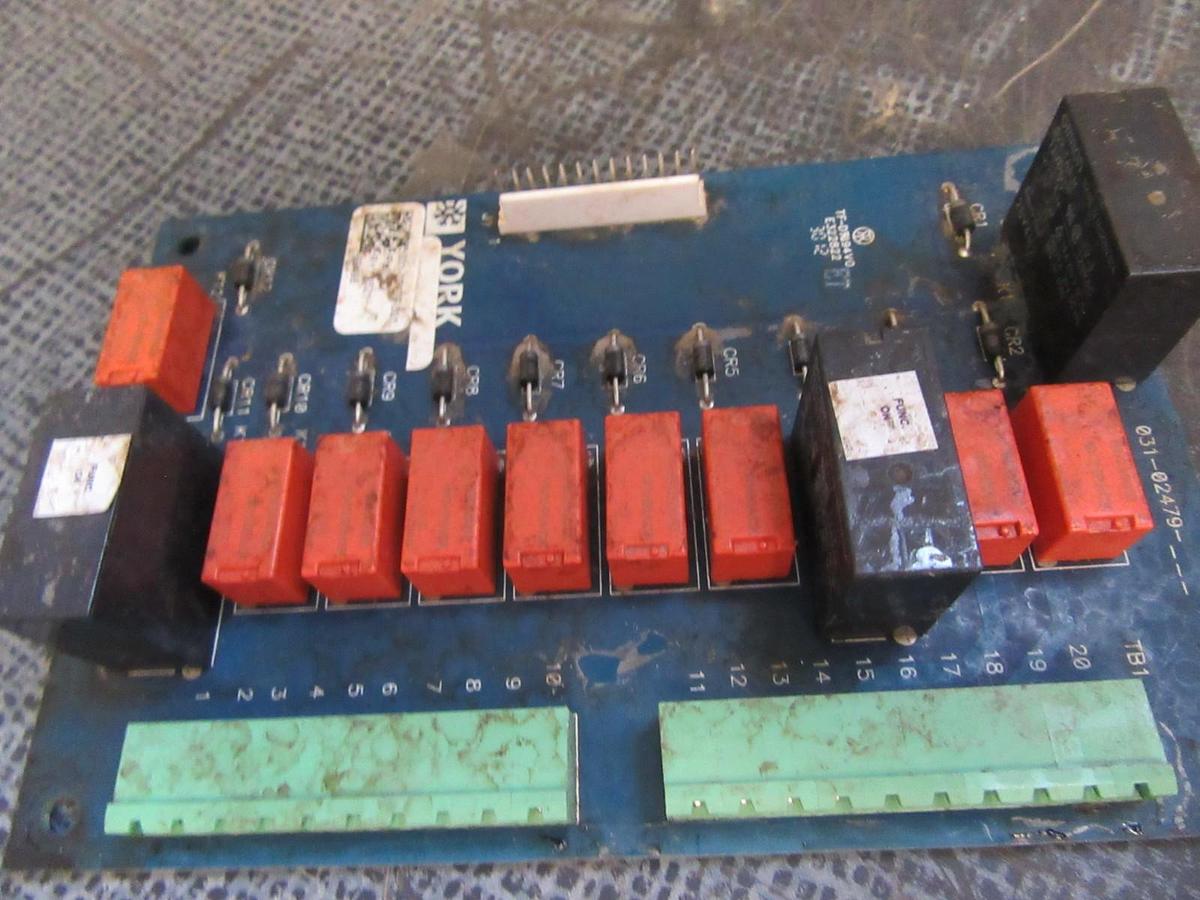 Used YORK CONTROL RELAY BOARD 031-02479-001 REV D **WARRANTY**