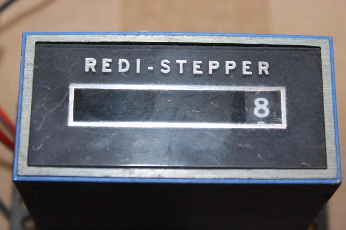 Used REDINGTON REDI-STEPPER COUNTER 3-1041 24 VAC **WARRANTY INCLUDED**
