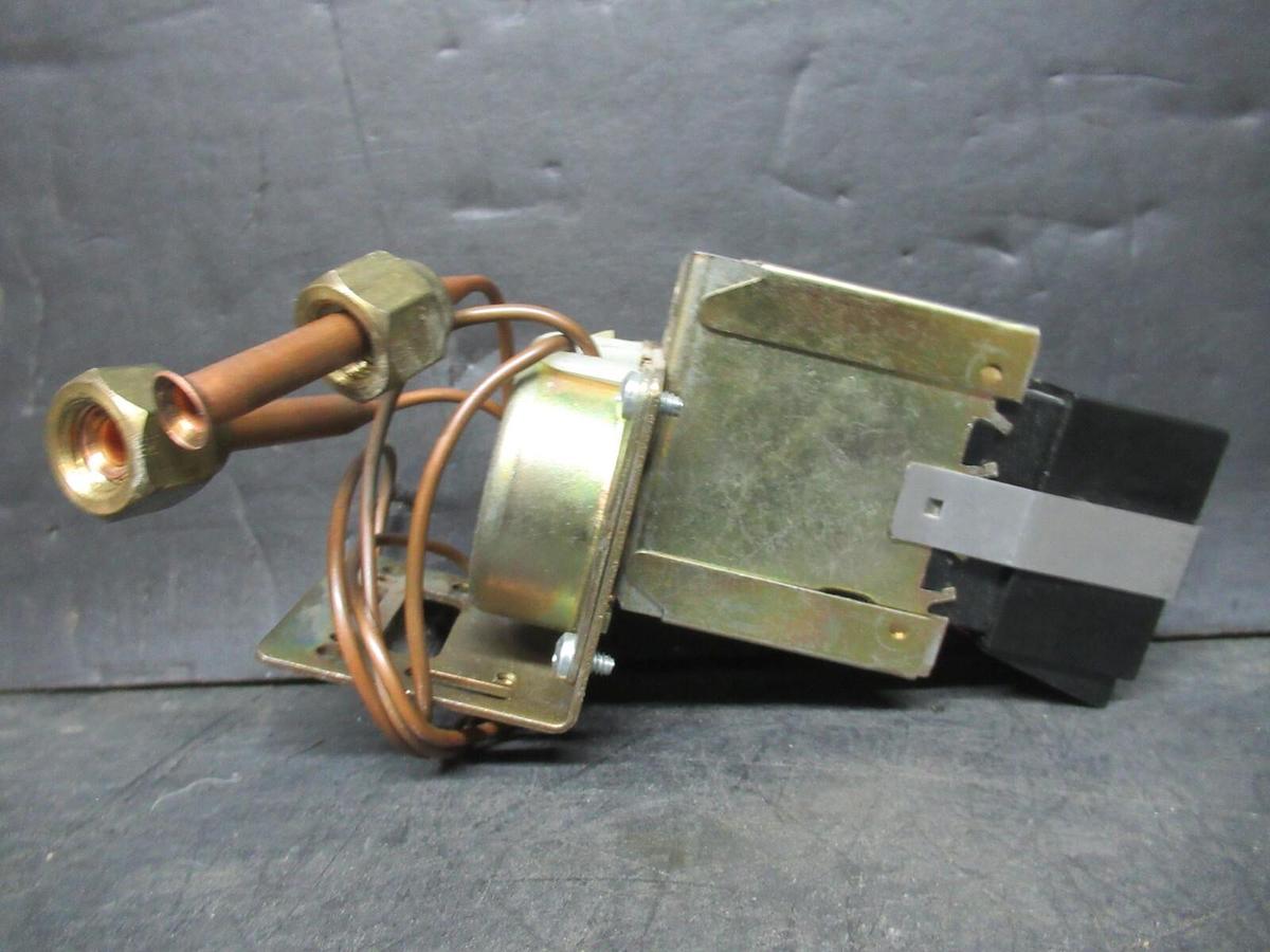 Used ROBERTSHAW PRESSURE RESPONSIVE LIMIT CONTROL 7018833-12 **WARRANTY**