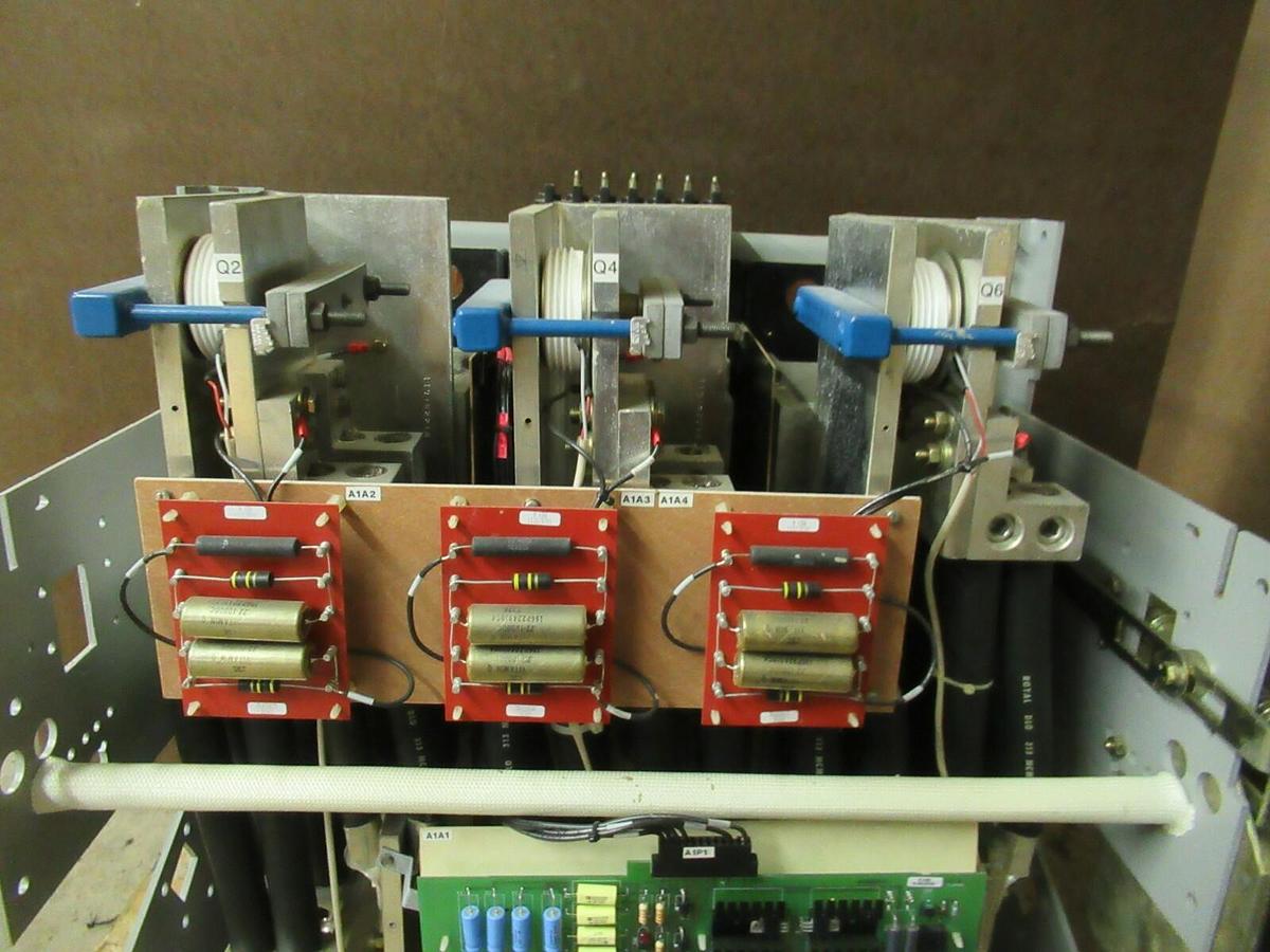 Used GE GENERAL ELECTRIC POWERBREAK 3200 AMP FUSE ROLLOUT TAK83FCB BREAKER STATIC