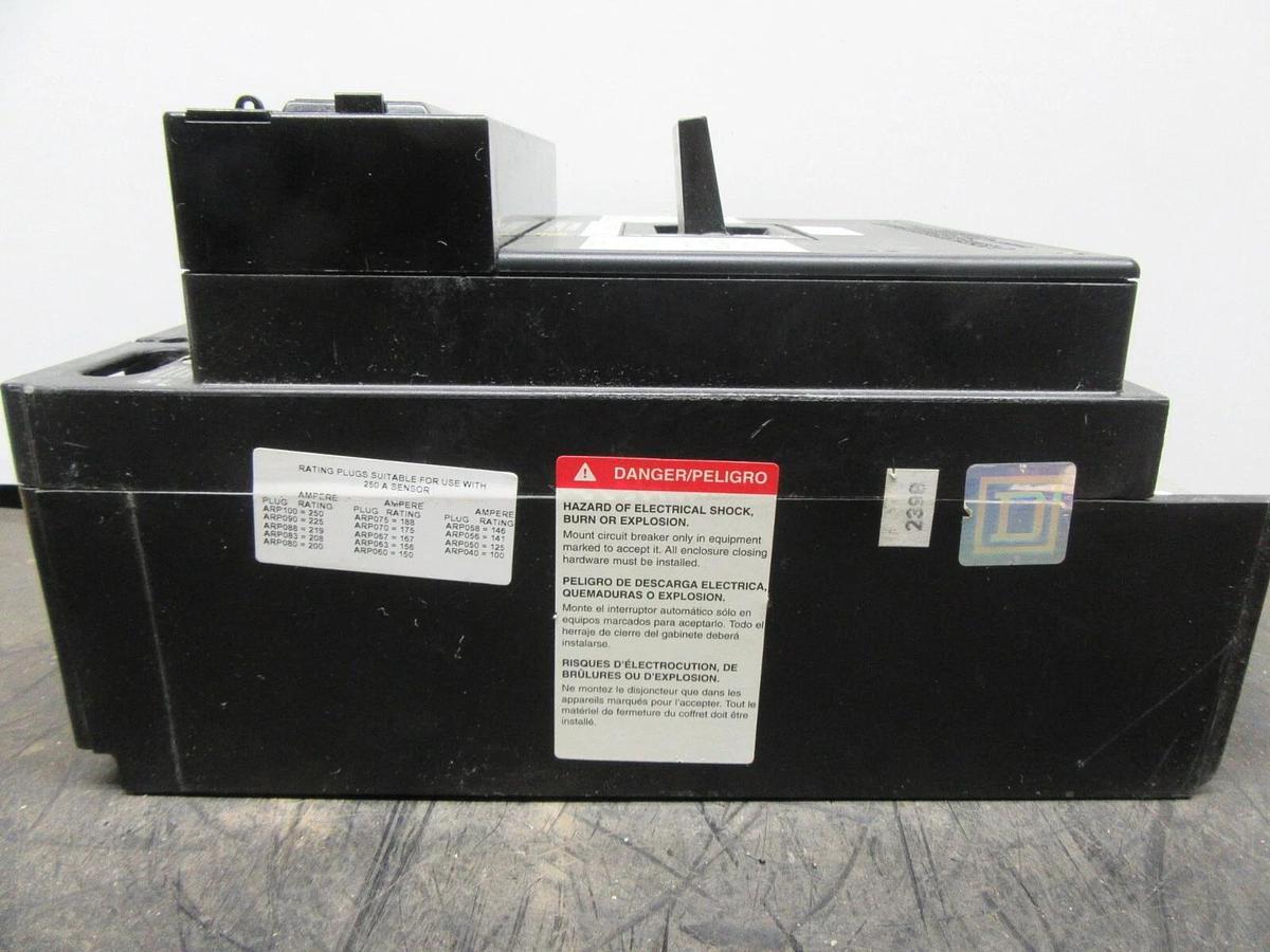 Used SQUARE D CIRCUIT BREAKER LEL36125LS W/ ARP050 250A SENSOR 600 VAC MICROLOGIC LSI