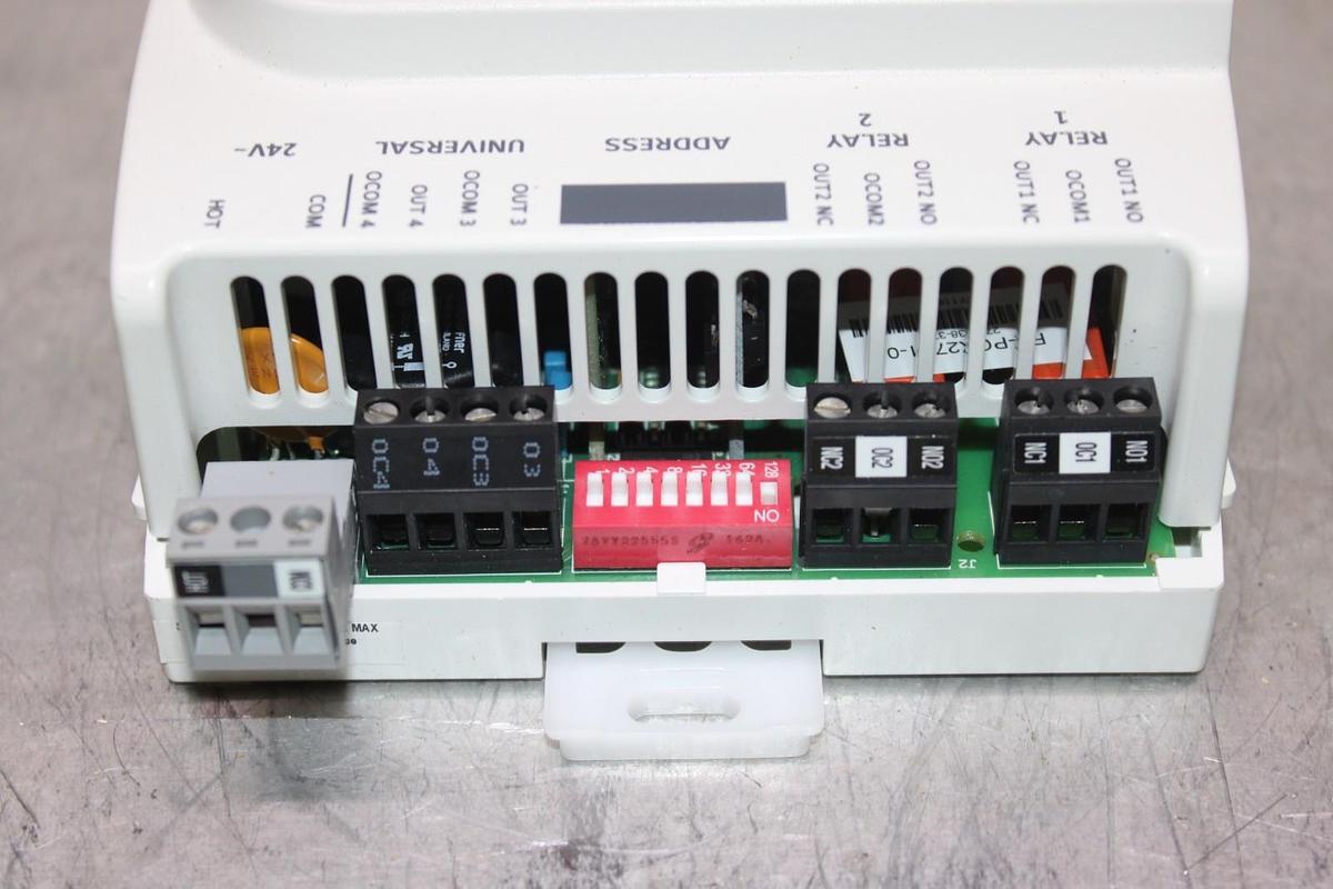 Used JOHNSON CONTROLS PCX UNIVERSAL CONTROLLER PCX2711 FX-PCX2711-0 REV. U PCG-5