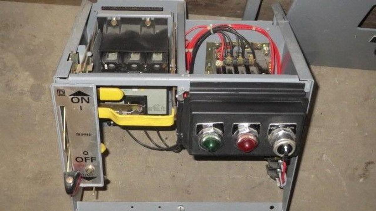 Used SQUARE D 12" MCC BUCKET 3 AMP FHP BREAKER 480 VAC WITH NEMA SIZE 1 STARTER